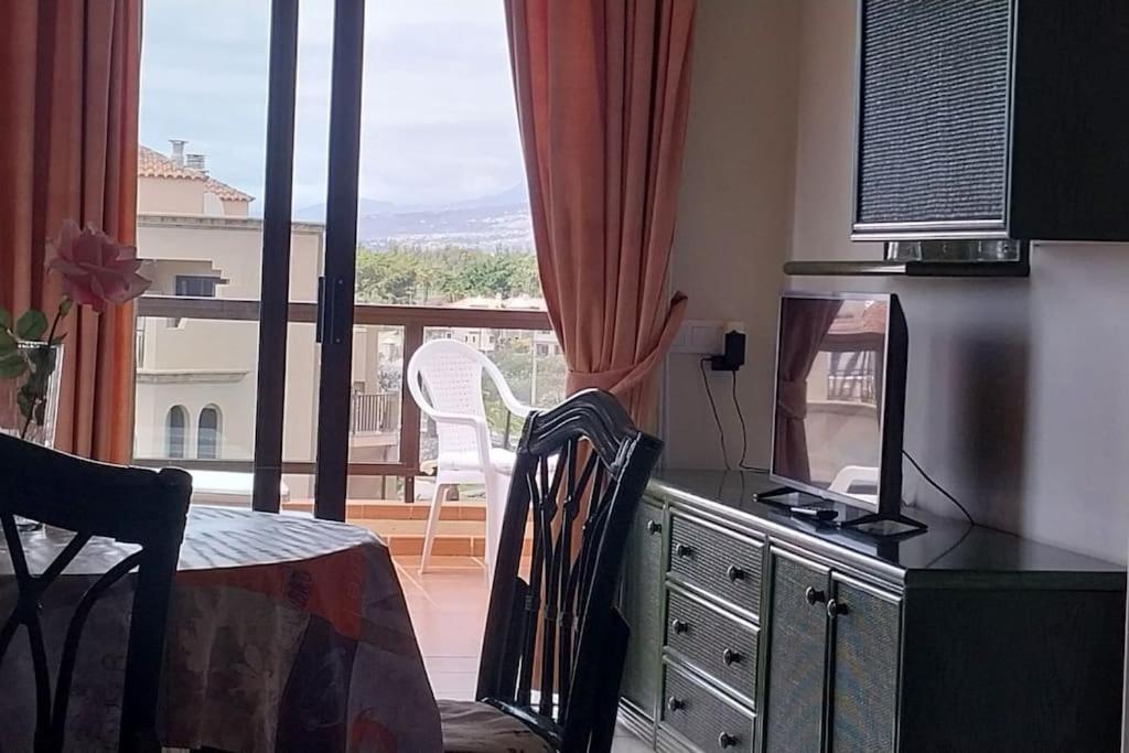 Apartament 1-bedroom With Big Terrace And Ocean View In Cristianos Los Cristianos (Tenerife)